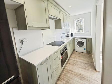 1 bedroom Semi-detached house for sale in Beecham Berry, Brighton Hill, Basingstoke, RG22
