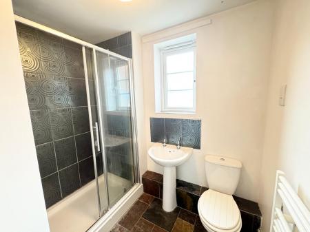 2 bedroom Flat for sale in Egerton Drive, Basingstoke, RG24