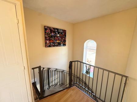 2 bedroom Coach House to let in Monarch Close, Hatch Warren, Basingstoke, RG22