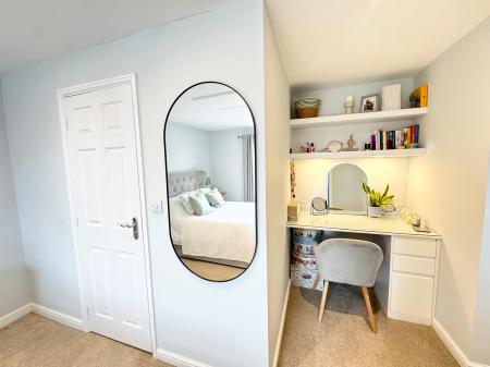 5 bedroom Detached house for sale in Firecrest Road, Gabriel Park, Basingstoke, RG22