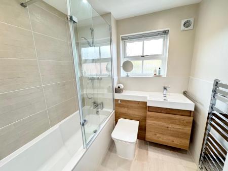 5 bedroom Detached house for sale in Firecrest Road, Gabriel Park, Basingstoke, RG22