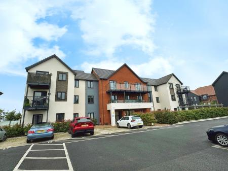 1 bedroom Flat for sale in Shortwood Copse Lane, Beggarwood, Basingstoke, RG23