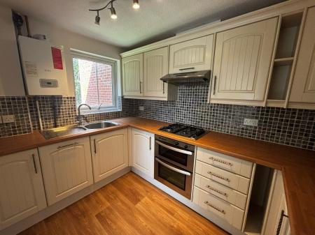 1 bedroom Flat to let in Glamis Close, Basingstoke, RG23