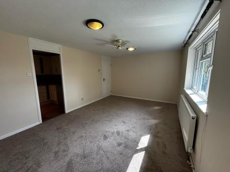 1 bedroom Flat to let in Glamis Close, Basingstoke, RG23