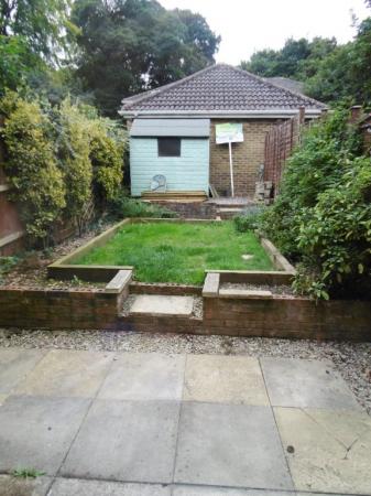 2 bedroom Terraced House to let in Oak Close, Basingstoke, RG21