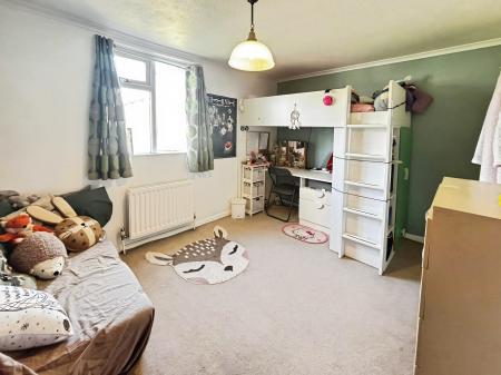 4 bedroom Terraced House for sale in Mendip Close, Buckskin, Basingstoke, RG22