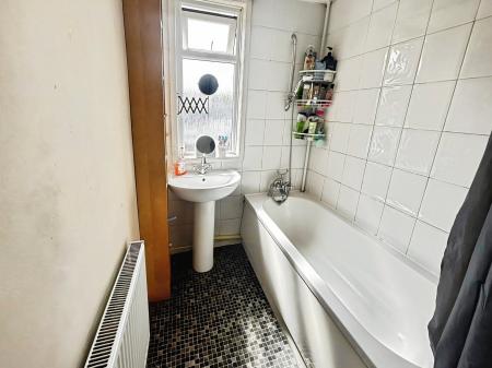 4 bedroom Terraced House for sale in Mendip Close, Buckskin, Basingstoke, RG22