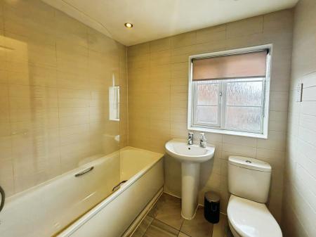 3 bedroom Detached house for sale in Taplin Close, Basingstoke, RG24