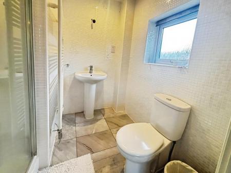 3 bedroom Detached house for sale in Taplin Close, Basingstoke, RG24