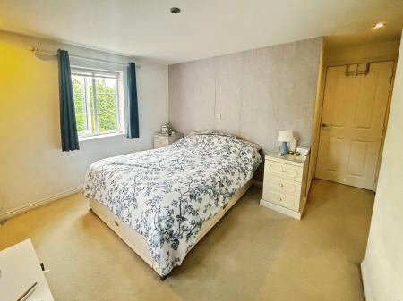 3 bedroom Detached house for sale in Taplin Close, Basingstoke, RG24