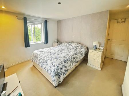 3 bedroom Detached house for sale in Taplin Close, Basingstoke, RG24