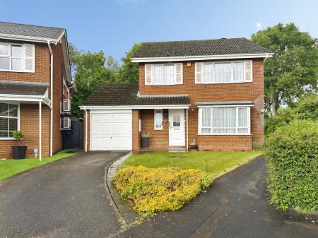 Woodmere Croft, Kempshott, Basingstoke, RG22