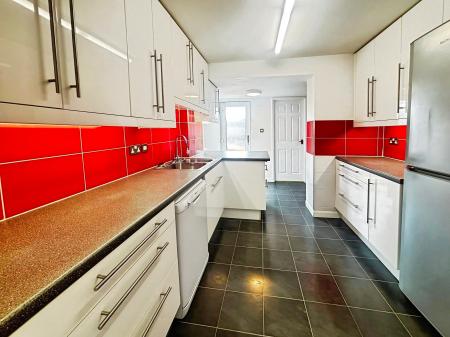 3 bedroom Terraced House for sale in Stag Hill, South Ham, Basingstoke, RG22