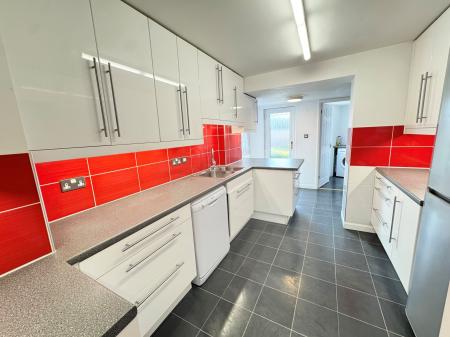 3 bedroom Terraced House for sale in Stag Hill, South Ham, Basingstoke, RG22
