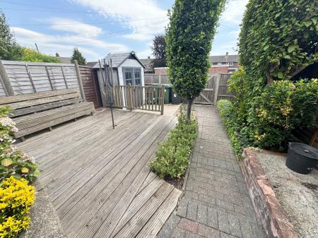 3 bedroom Terraced House for sale in Stag Hill, South Ham, Basingstoke, RG22
