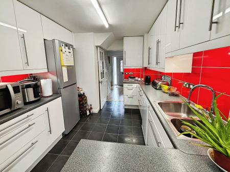 3 bedroom Terraced House for sale in Stag Hill, South Ham, Basingstoke, RG22