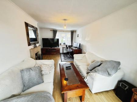 3 bedroom Terraced House for sale in Stag Hill, South Ham, Basingstoke, RG22