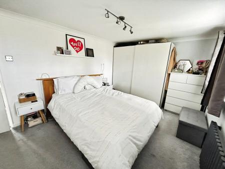 2 bedroom Terraced House for sale in Stag Hill, South Ham, Basingstoke, RG22