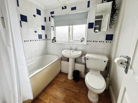 2 bedroom Terraced House for sale in Stag Hill, South Ham, Basingstoke, RG22