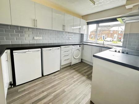 2 bedroom Maisonette to let in Penrith Road, Basingstoke, RG21