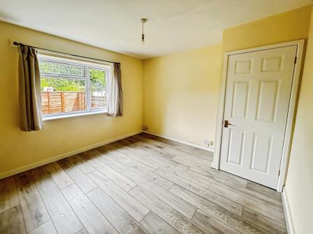 2 bedroom Maisonette to let in Penrith Road, Basingstoke, RG21