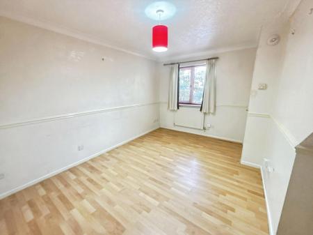 2 bedroom Semi-detached house to let in The Cornfields, Hatch Warren, Basingstoke, RG22