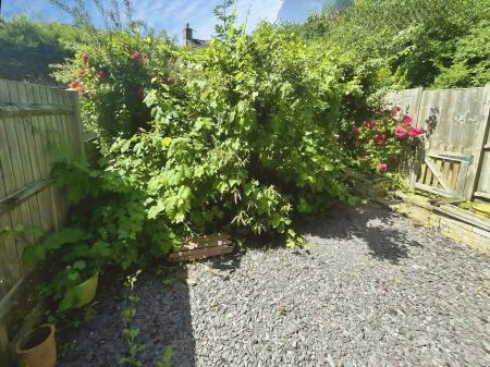 2 bedroom Semi-detached house to let in The Cornfields, Hatch Warren, Basingstoke, RG22