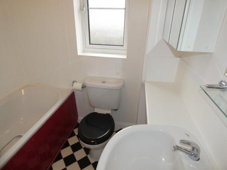 3 bedroom End of terrace house to let in Herriard Place, Basingstoke, RG22