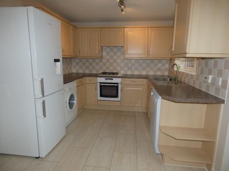 3 bedroom End of terrace house to let in Herriard Place, Basingstoke, RG22