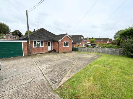3 bedroom Bungalow to let in Kempshott Lane, Basingstoke, RG22