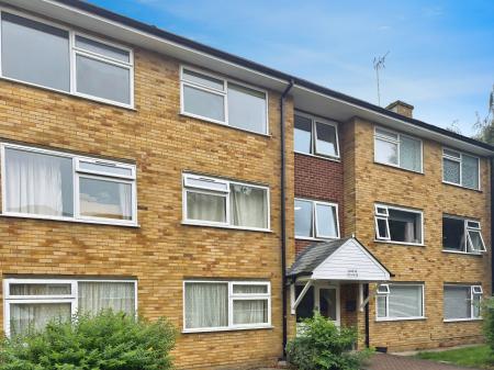 Sylvia Close, Basingstoke, RG21