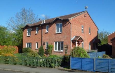 1 bedroom Cluster house to let in Monkswood Crescent, Tadley, RG26