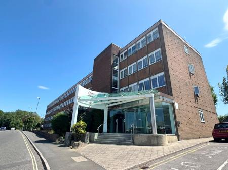 1 bedroom Flat for sale in Wella House, Basingstoke, RG22