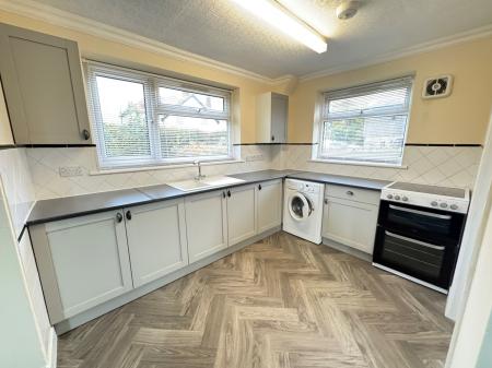 3 bedroom Detached house to let in Greatfield Farm House, Basingstoke, RG24