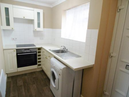 1 bedroom Terraced House to let in Oldberg Gardens, Old Hatch Warren, Basingstoke, RG22