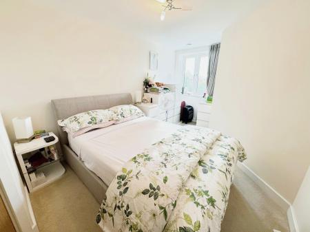 1 bedroom Flat to let in Shortwood Copse Lane, Beggarwood, Basingstoke, RG23
