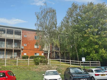 Peninsula Road, Winchester, SO22