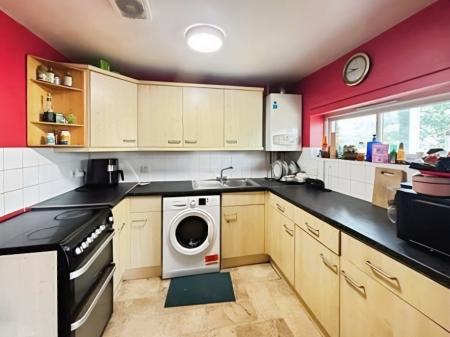 2 bedroom Flat for sale in Peninsula Road, Winchester, SO22