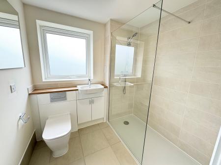 1 bedroom Flat to let in New Road, Tadley, RG26