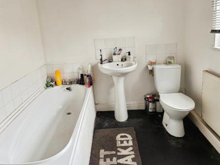 2 bedroom Terraced House for sale in Abbey Street, East Hull Villages, HU9