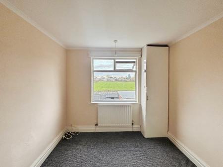 2 bedroom Terraced House for sale in Balmoral Avenue, Hull, HU6