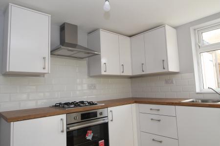 2 bedroom Terraced House to let in White Street, Hull, HU3