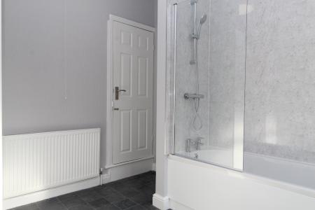 2 bedroom Terraced House to let in White Street, Hull, HU3