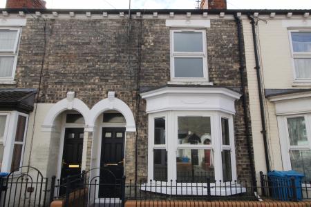 2 bedroom Terraced House to let in White Street, Hull, HU3