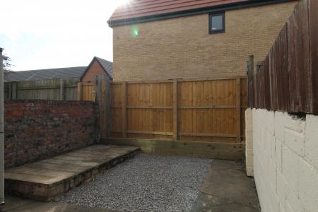 2 bedroom Terraced House to let in White Street, Hull, HU3