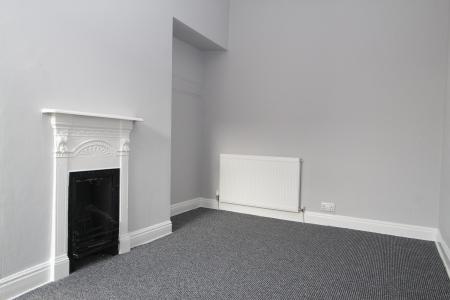2 bedroom Terraced House to let in White Street, Hull, HU3