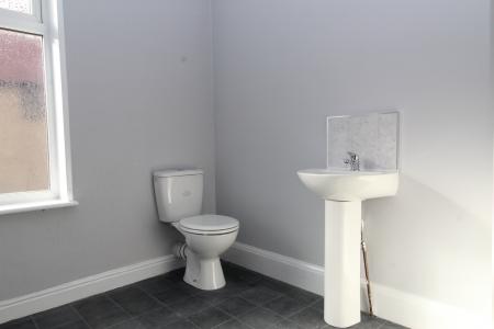 2 bedroom Terraced House to let in White Street, Hull, HU3