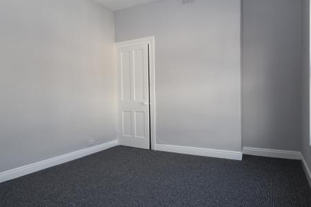 2 bedroom Terraced House to let in White Street, Hull, HU3