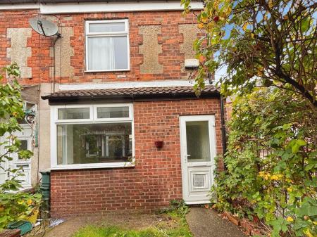 2 bedroom End of terrace house for sale in St Augustines Avenue, Princes Road, Hull, HU5