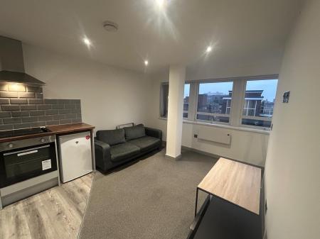 1 bedroom Flat to let in Paragon Street, City centre, Hull, HU1